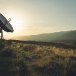 Technologies GPS et GNSS : Données de positionnement précises pour la géolocalisation.